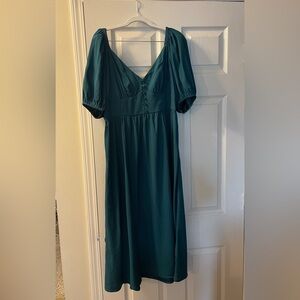 V-neck puff sleeve button up tie back midi dress